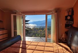 OPATIJA, KASTAV - Vila/kuća, 260 m2 s pogledom, na parceli od 1600 m2, Kastav, Kuća