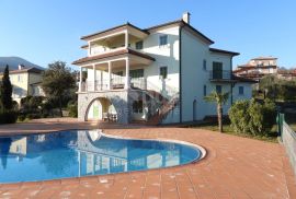 OPATIJA, POBRI - villa /kuća trokatnica- samostojeća 505m² + 1240m2 okoliš, Opatija - Okolica, Haus