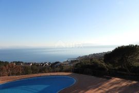 OPATIJA, POBRI - villa /kuća trokatnica- samostojeća 505m² + 1240m2 okoliš, Opatija - Okolica, Haus