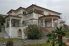 OPATIJA, POBRI - villa /kuća trokatnica- samostojeća 505m² + 1240m2 okoliš, Opatija - Okolica, Haus