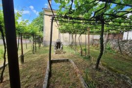 Labin, okolica, tradicionalna istarska kamena kuća, Labin, Дом