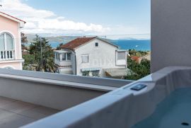 OTOK KRK, GRAD KRK - Penthouse apartman sa pogledom na more, Krk, Appartamento