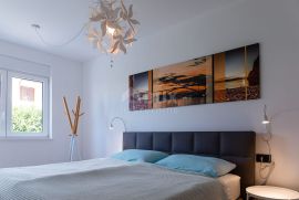 OTOK KRK, GRAD KRK - Penthouse apartman sa pogledom na more, Krk, Appartamento