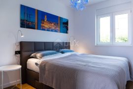 OTOK KRK, GRAD KRK - Penthouse apartman sa pogledom na more, Krk, Appartamento