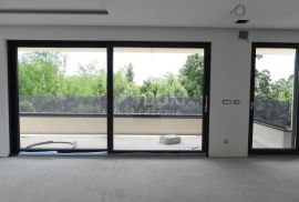 OPATIJA, LOVRAN - STAN J1 - 64,5m2 PRIZEMLJE + BAZEN I OKOLIŠ (247,5m2 BRUTTO - 129m2 NETO), Lovran, Flat