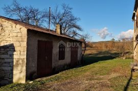 ISTRA, PAZIN - Kuća s velikim zemljištem sportske, građevinske i poljoprivredne namjene s pano pogledom, Pazin - Okolica, Σπίτι