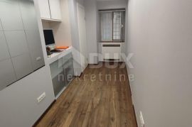 RIJEKA, CENTAR- uređen poslovni prostor 108m2 u prizemlju, Rijeka, Gewerbeimmobilie