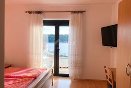 OTOK RAB, PALIT - Apartmanska kuća 30 m od mora, Rab, House