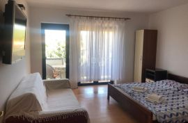 OTOK RAB, PALIT - Apartmanska kuća 30 m od mora, Rab, House