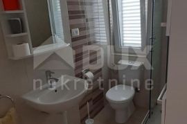 OTOK RAB, KAMPOR - Kuća s apartmanima 100 m od mora, Rab, Дом