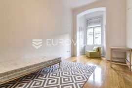 Baruna Trenka luksuzan četverosoban stan 175m2, Zagreb, Flat