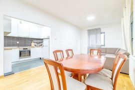 Zagreb, Charlesa Darwina, trosoban stan NKP 88,55 m2, Zagreb, Daire