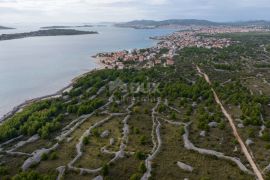 Vodice, Srima - Atraktivna zona 100m od mora za smještajne kapacitete hotele,vile,apartmane i ostali poljoprivredni dio s pogledom na more!, Vodice, أرض