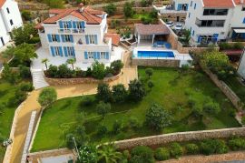 OTOK CRES, GRAD CRES - Jedinstvena vila s bazenom, Cres, Дом