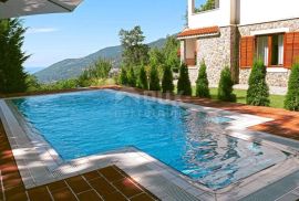 OPATIJA, IČIĆI, POLJANE - kuća/villa 380m2 sa pogledom na more i bazenom + okoliš 1500m2, Opatija - Okolica, Ev