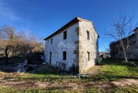 ISTRA, GROŽNJAN - Samostojeća kamena kuća, Grožnjan, Дом