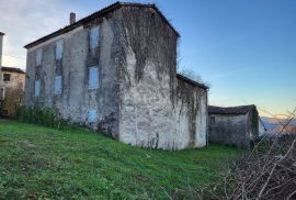 ISTRA, MOTOVUN - Samostojeća starina za adaptaciju, Motovun, Famiglia