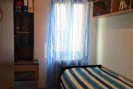 Pula-Centar stan + odvojeni studio apartman 130m2!, Pula, Apartamento