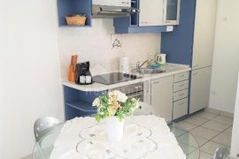 ZADAR, BRODARICA - Apartmanska kuća prvi red do mora, Zadar, بيت