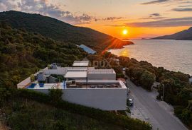 DUBROVNIK, KORČULA - Luksuzna vila na prodaju, Korčula, Maison