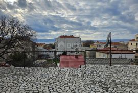 NOVI VINODOLSKI, CENTAR - TOP LOKACIJA! Kuća s velikim potencijalom, Novi Vinodolski, Maison