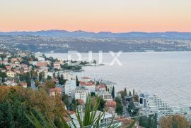 OPATIJA, CENTAR - jedinstveni penthouse s krovnim bazenom iznad centra Opatije, garaža, panoramski pogled, Opatija, شقة