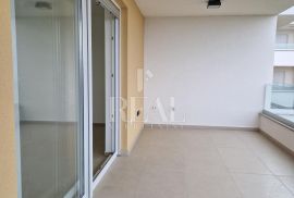 NOVALJA-urbana vila sa 8 jedinica, stan od 73,6 m2, Novalja, شقة