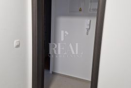 NOVALJA-urbana vila sa 8 jedinica, stan od 73,6 m2, Novalja, شقة