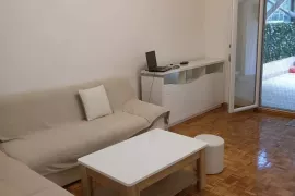 Selling flat with tenants Belgrade Čelebonovića Bežanijska kosa Novi Beograd tenanted investment