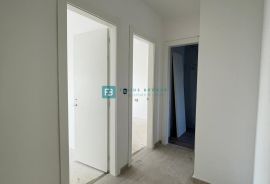 TRIBUNJ, novo, luksuzni stan, 1. kat, pogled na more, Vodice, Appartment