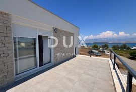 OTOK VIR -  Moderna vila sa bazenom 100m od mora, Vir, Casa