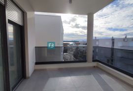 VODICE, novo, 400 m do mora, 2. kat, pogled na more, S7, Vodice, Appartment