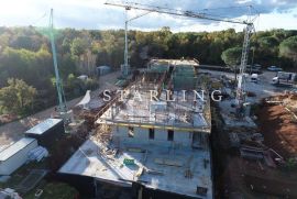 POSLOVNI PROSTOR B2, ZGRADA B, NOVOGRADNJA, PRODAJA, POREČ, 71,79m2, Poreč, Εμπορικά ακίνητα