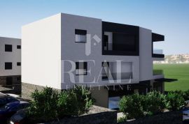 Stan 73,40m2 2S+DB+terasa 20m2 + vrt 46m2, Šibenik - Okolica, Appartment