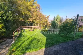 Prodaja, Samobor, kuća na Jelenščaku sa garažom i voćnjak, Samobor, Kuća