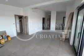 Prodaja, Murter, penthouse 262,5m2 sa 2 PM i spremištem, Tisno, Appartement