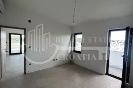 Prodaja, Murter, penthouse 262,5m2 sa 2 PM i spremištem, Tisno, Appartement