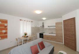 Pula, Veli Vrh- moderan dvosoban stan 62m2 u prizemlju, Pula, Apartamento