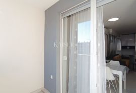 Pula, Istra-moderan stan 50m2 s dodatnom prostorijom, Pula, Appartement