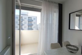 Pula, Istra-moderan stan 50m2 s dodatnom prostorijom, Pula, Appartement