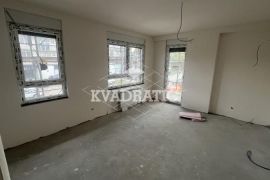 Lux stan u Zemunu, 3.5, 102m2, I , CG - Bez provizije, Zemun, Daire