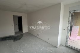 Lux stan u Zemunu, 3.5, 95m2, I , CG - Bez provizije, Zemun, Daire