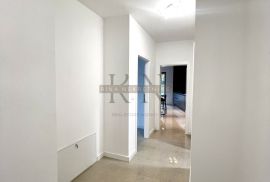 ZAGREB - ČRNOMEREC - MODERAN PENTHOUSE SA GARAŽOM I VPM!, Zagreb, Διαμέρισμα