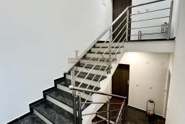 ZAGREB - ČRNOMEREC - MODERAN PENTHOUSE SA GARAŽOM I VPM!, Zagreb, Διαμέρισμα