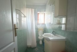 Premantura, dva apartmana 800m od mora, Medulin, Appartment