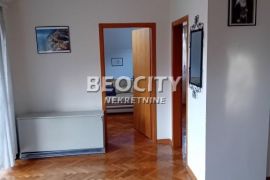 Rakovica, Stari Košutnjak, Bulevar Patrijarha Pavla, 3.5, 88m2, Rakovica, Wohnung