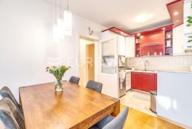 Zagreb, Vrbani prekrasan trosoban stan 72m2, Zagreb, Appartment