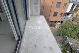 Cvetkova Pijaca, 125m2, Uknjižen 3.5 Duplex, Zvezdara, Appartment