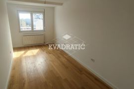 Lux Stan Vukov Spomenik, 4.0, Cg, 107m2, Bez provizije, Zvezdara, Appartment