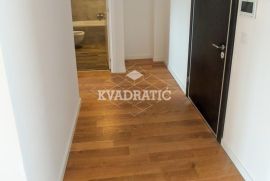 Lux Stan Vukov Spomenik, 4.0, Cg, 107m2, Bez provizije, Zvezdara, Appartment